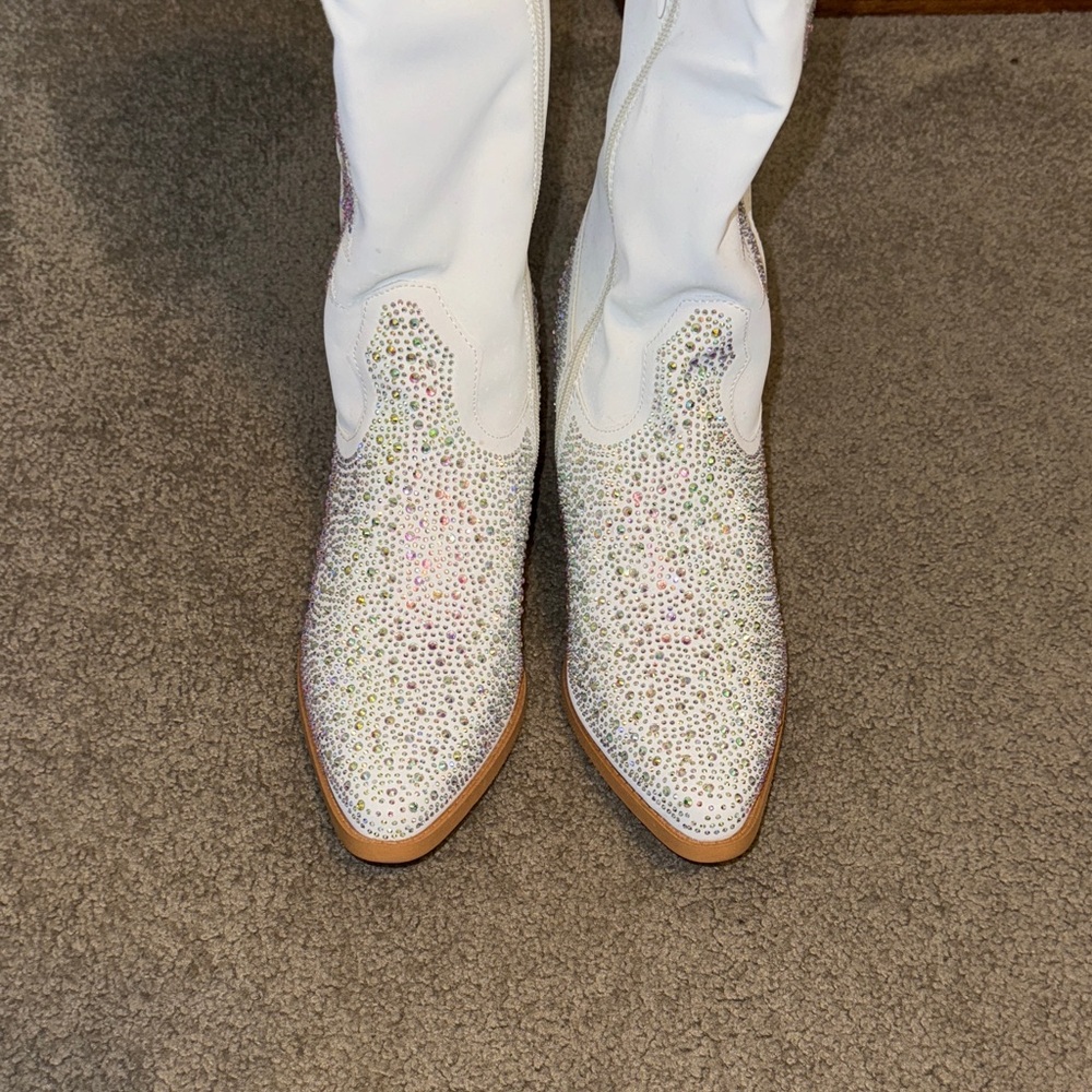 Yours forever White and Silver Embellished Women's Cowboy Boots - Picture 8 of 8